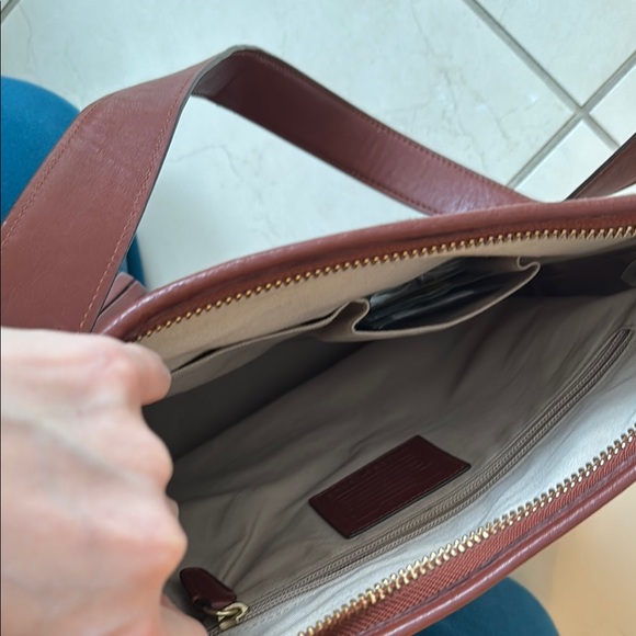 Coach Leather Shoulder Bag in Deep Red/Burgundy - Picture 3 of 6